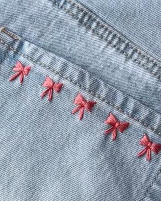 Ricami personalizzati su vestiti