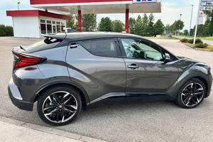 Toyota C-HR 2000 Sport