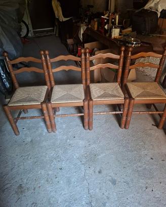Sedie in legno massello 