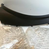 FIANCHATA INF. SX MP3 2006 2012 PIAGGIO 624448000C