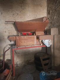 Diraspatrice Pigiatrice per uva