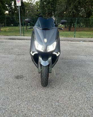 Yamaha Tmax 530