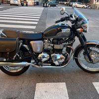 TRIUMPH BONNEVILLE ANNO 2015 - 5000KM