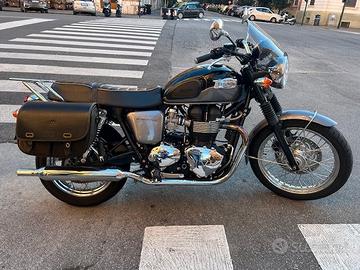 TRIUMPH BONNEVILLE ANNO 2015 - 5000KM