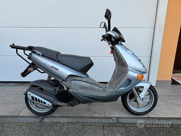 Scooter Aprilia 125 - 2 T