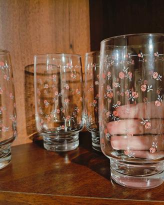Set n.4 bicchieri decorati da Acqua con Rose