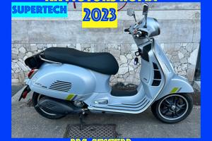 Piaggio Vespa 300 GTS hpe SUPERTECH -2023