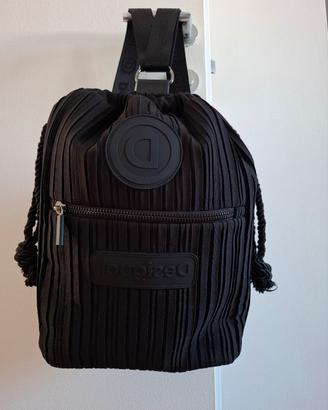 Zaino Desigual nero plissettato