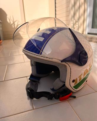 Casco marca cgm Italian lifestyle