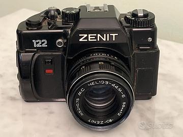 zenit 122 con ottica originale