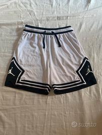 Pantaloncini nike jordan bianco