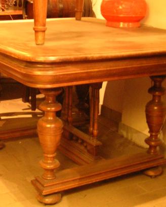 Tavolo francese antico