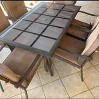 Tavolo con 6 sedie da esterno