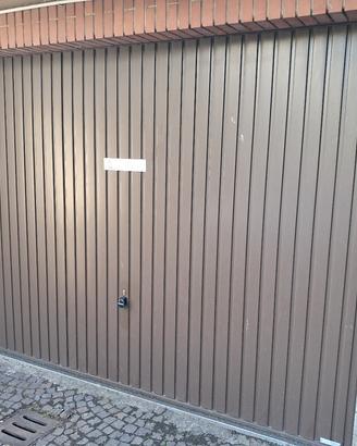 serranda box garage basculante motorizzata 