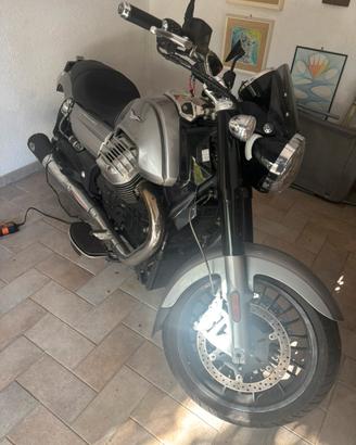 Motoguzzi California 1400 custom