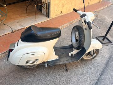 Vespa 50 special