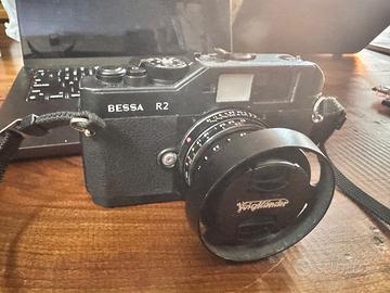 VOIGTLANDER BESSA R2