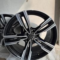 Cerchi in lega da 19