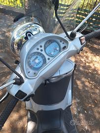 Piaggio Beverly 500