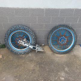 coppia ruote Yamaha yz 250. 125..89..94 