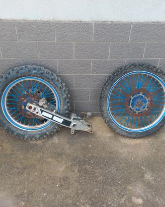 coppia ruote Yamaha yz 250. 125..89..94 
