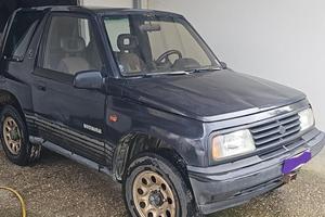 Suzuki vitara 1.6i cabriolet 70th anniversary 4x4