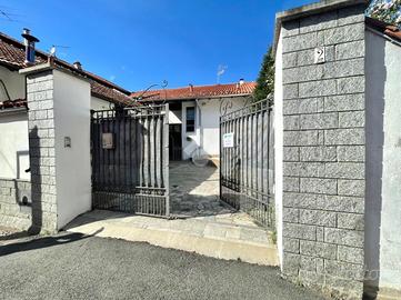 CASA SEMINDIPENDENTE A CRESSA
