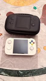 Anbernic RG Cube con 10.000 giochi