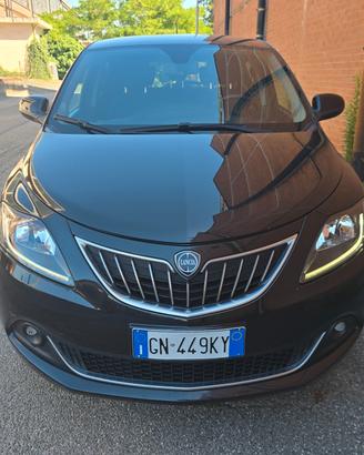 Lancia Ypsilon 1.0 FireFly 5 porte S&S Hybryd Gold