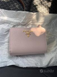Portafoglio prada