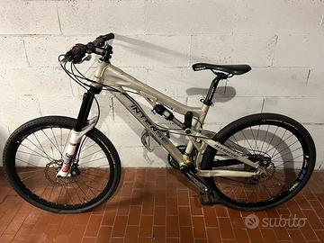 MTB INTENSE 6.6 ss