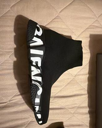 Balenciaga speed trainer graffiti 605223