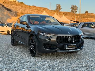 Maserati Levante V6 Diesel 275 CV AWD Gransport