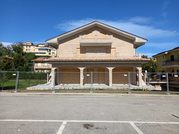 Locale commerciale su nuova costruzione