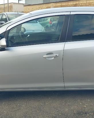 Ricambi Opel Corsa 1.2 B del 2010 motore Z12XER