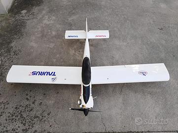 Aereomodello Taurus Scorpio