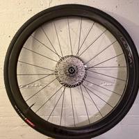 Ruote Campagnolo Hyperon ultra two perfette.