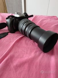 macchina fotografica canon con obiettivi sigma