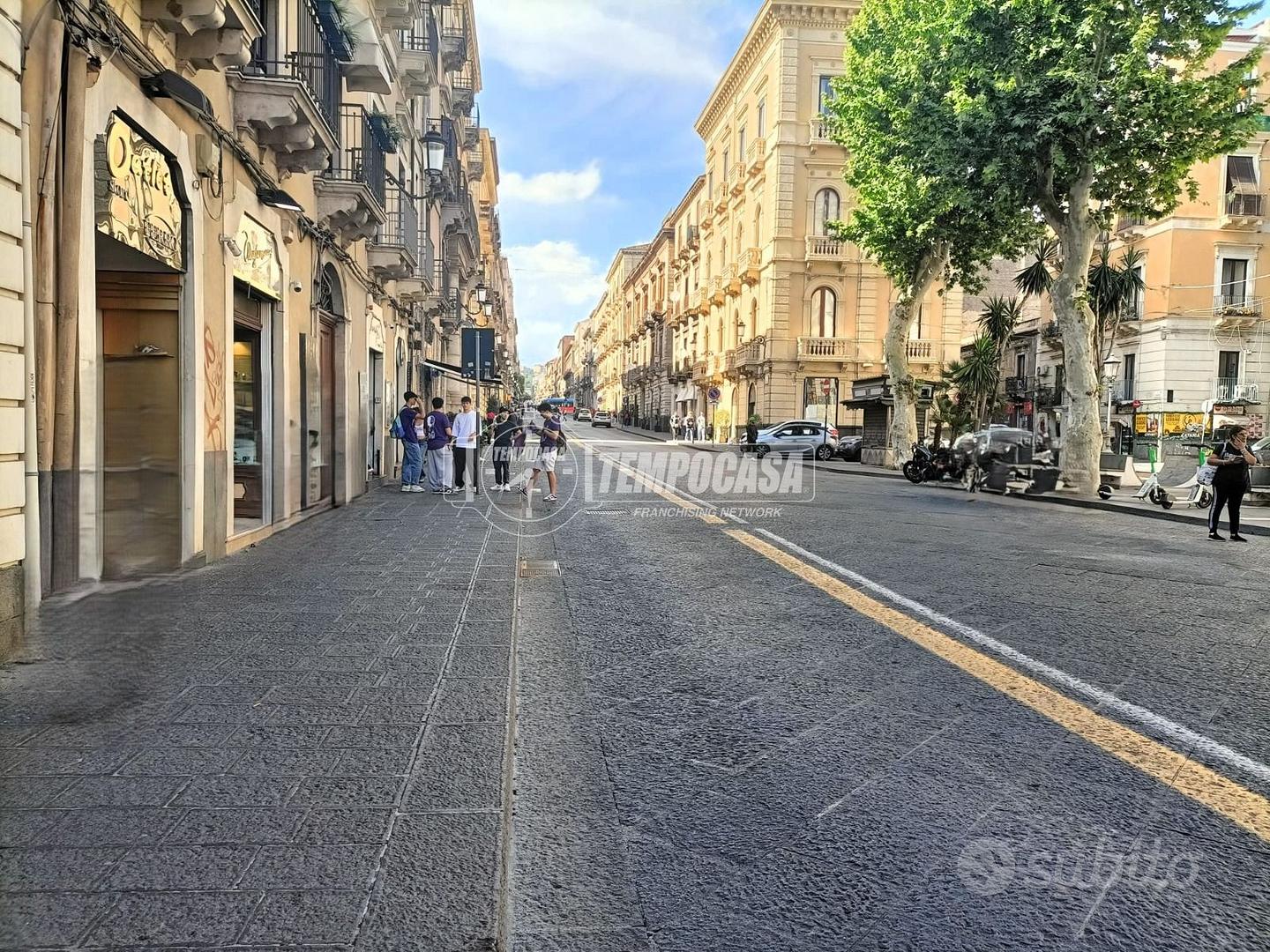 PRESTIGIOSA BOTTEGA IN VIA ETNEA - Vista 2