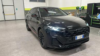 Audi q8 sline black edition