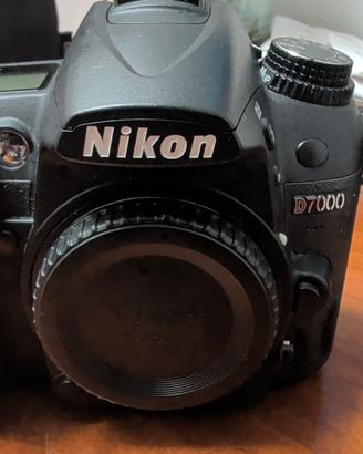 Nikon D7000 + 16-85 VR – Solo 7.400 scatti