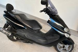 scooter yamaha maiesty 180 cc .