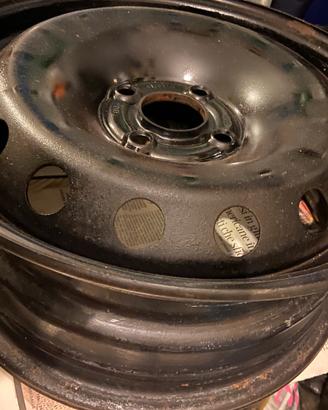 Cerchi in ferro Fiat Grande Punto R15