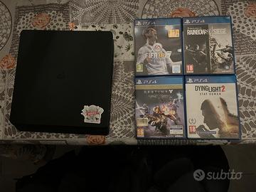 Playstation 4 (Ps4) Slim 1 controller + 4 giochi