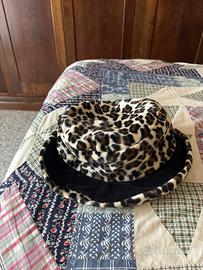 Berretto da donna leopardato