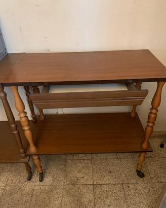 Carrello con quattro ruote e cassetto, h. 78 cm