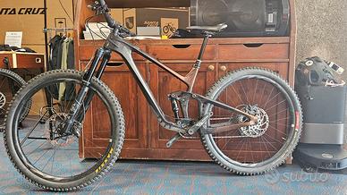 GIANT 29