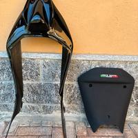 Codone vetroresina e sella race seats Aprilia RSV4