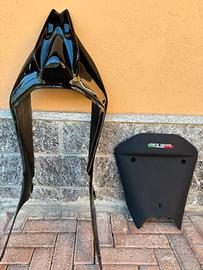 Codone vetroresina e sella race seats Aprilia RSV4