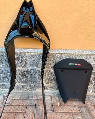 Codone vetroresina e sella race seats Aprilia RSV4